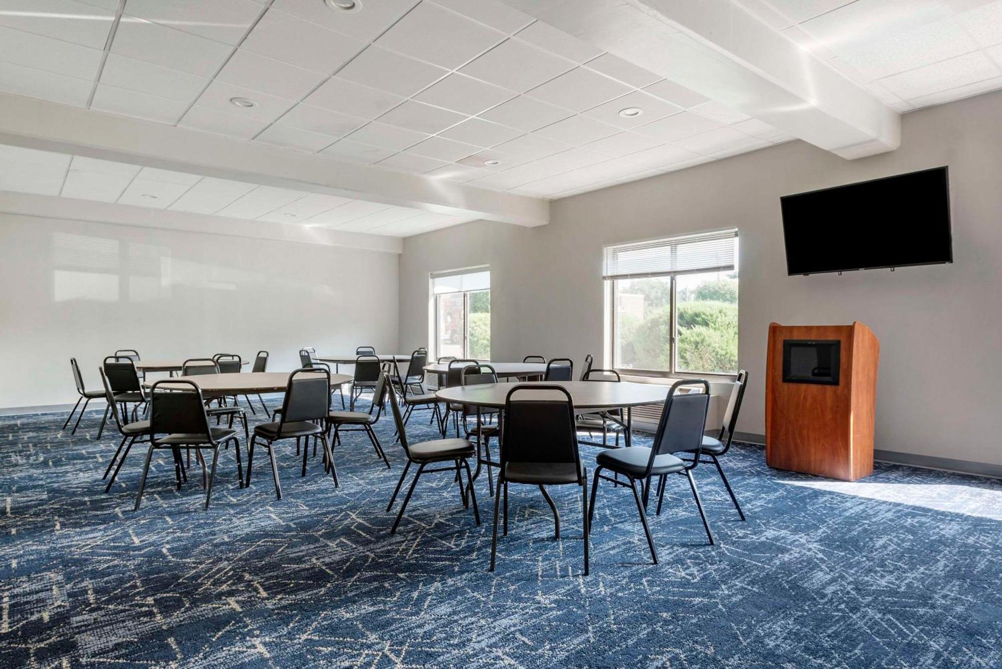 Comfort Inn Philadelphia International Airport West Chester Exteriör bild