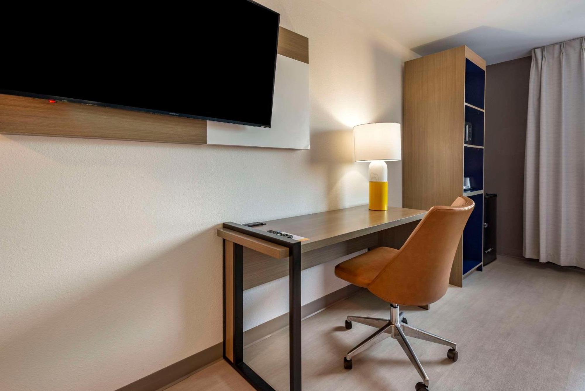 Comfort Inn Philadelphia International Airport West Chester Exteriör bild